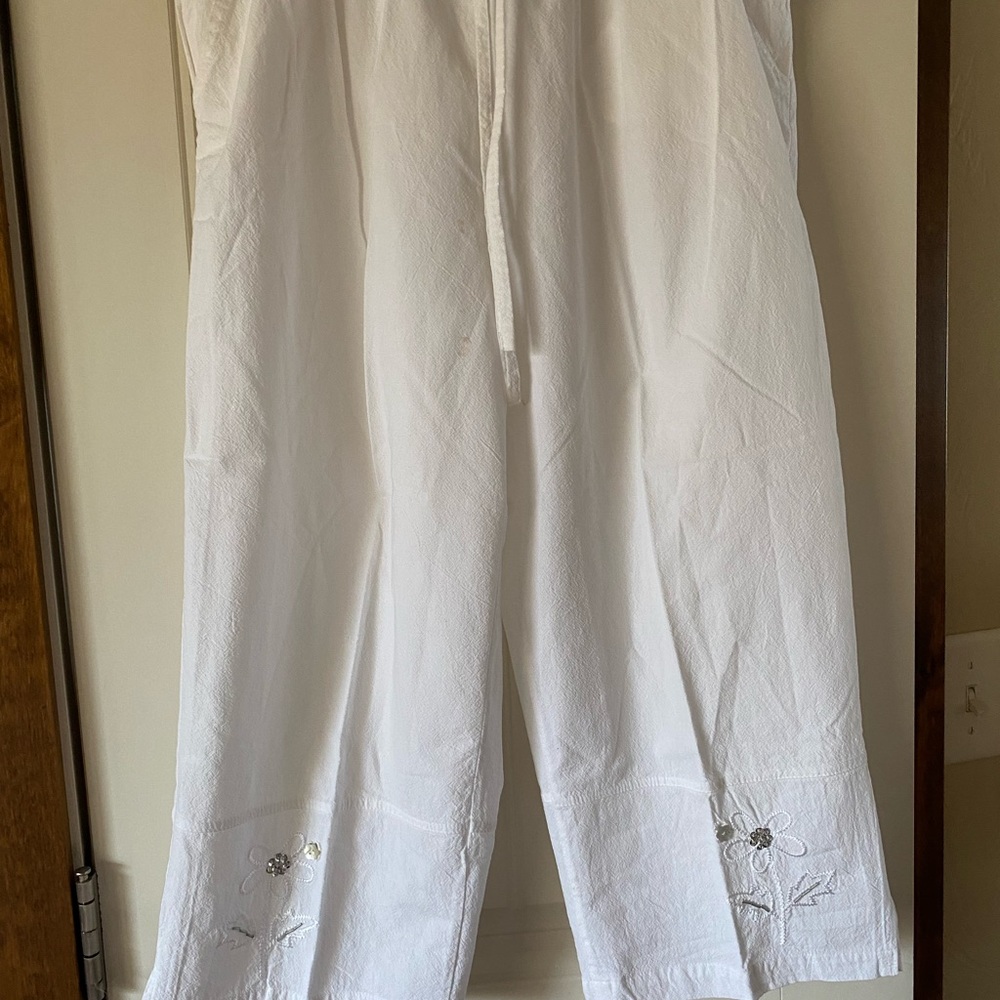 NWOT - Jane Ashley Sequined & Embroidered Crop Pant Set - Size Lg - White - Picture 5 of 13